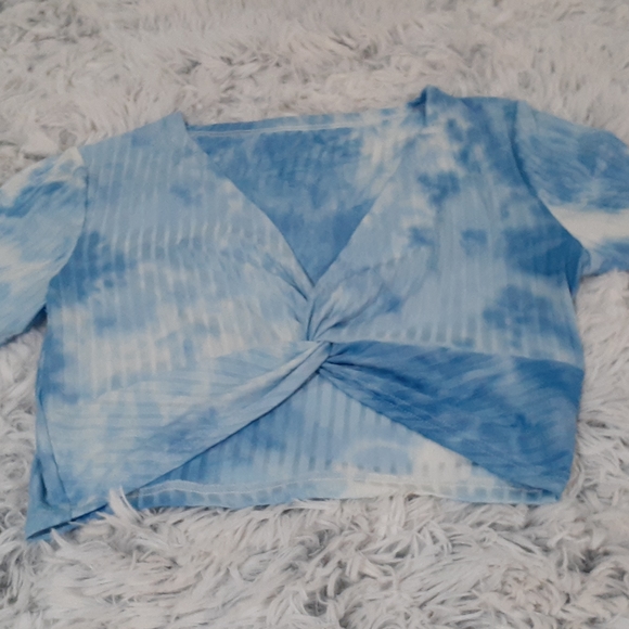 Crop top - Picture 3 of 4